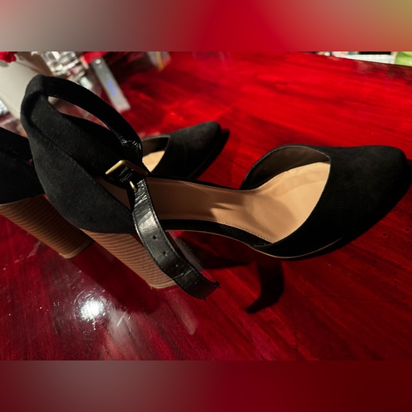 Pointed toe black suede wheels with chunky wood heel size 11 - Picture 1 of 4
